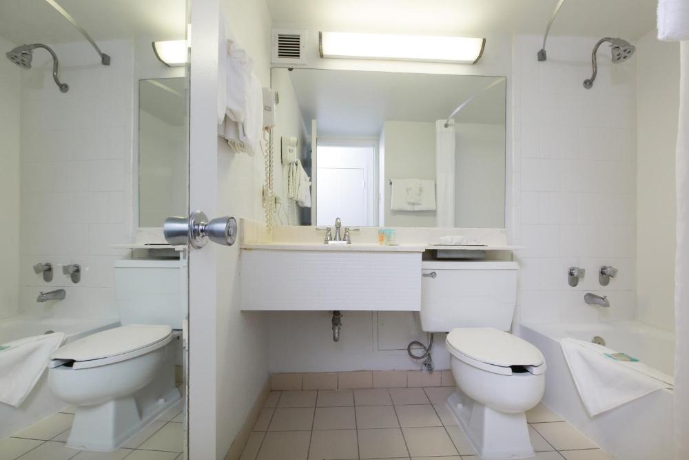 Comfort King Room interior
